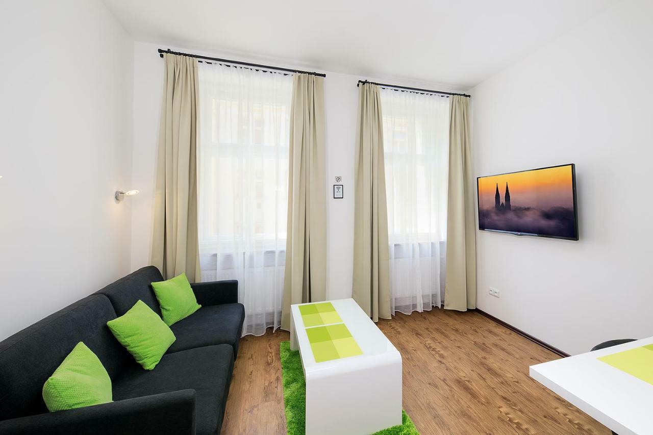 Apartment Near City Centre With Parking Place 布拉格 外观 照片