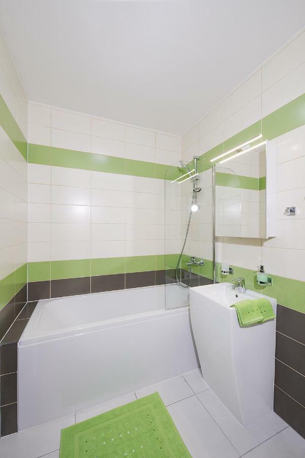 Apartment Near City Centre With Parking Place 布拉格 外观 照片